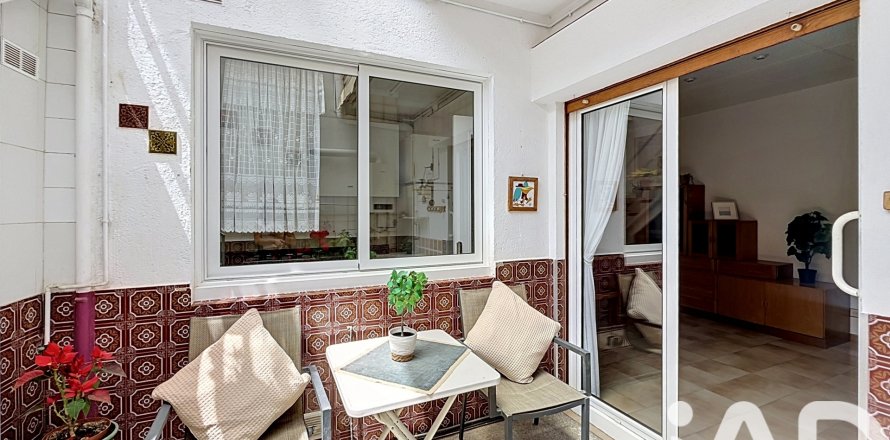 Appartamento a Mataro, Barcelona, Spagna 3 camere da letto, 69 mq. N° 172338