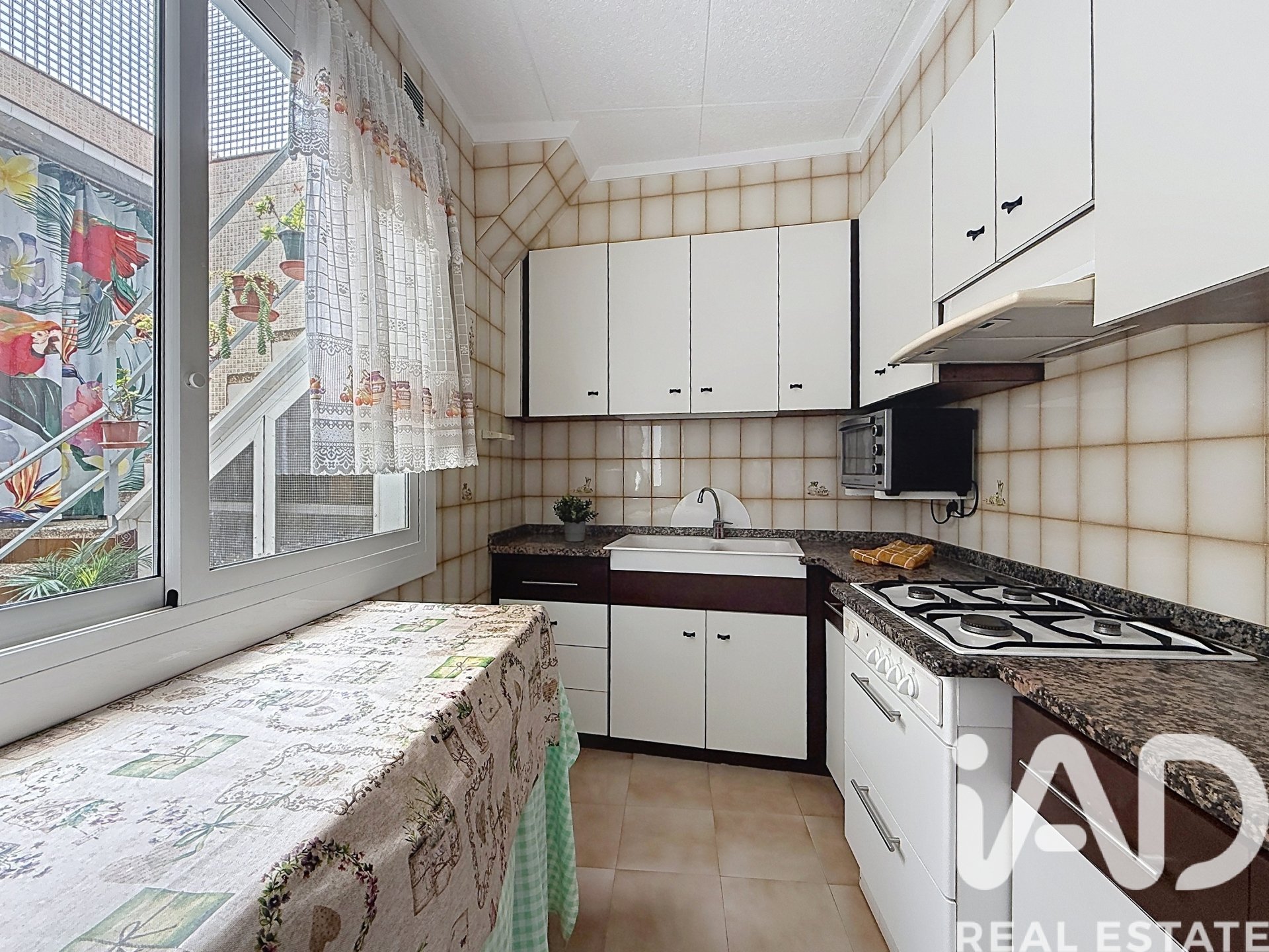 Apartamento en Mataró, Barcelona, España 3 dormitorios, 69 m2 No. 172338