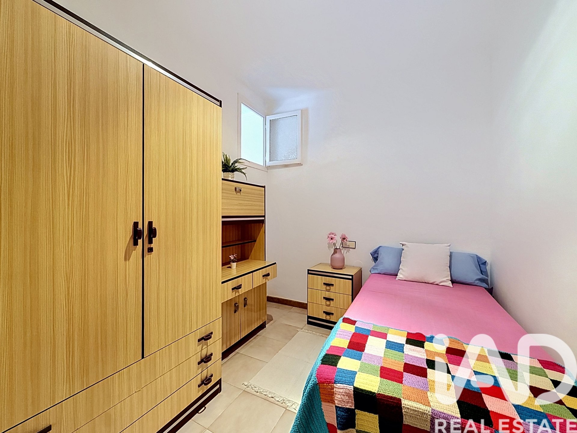 Apartamento en Mataró, Barcelona, España 3 dormitorios, 69 m2 No. 172338