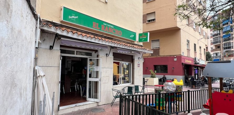 Lokal usługowy w Malaga, Hiszpania 2 sypialnie, 69 mkw. nr 172341