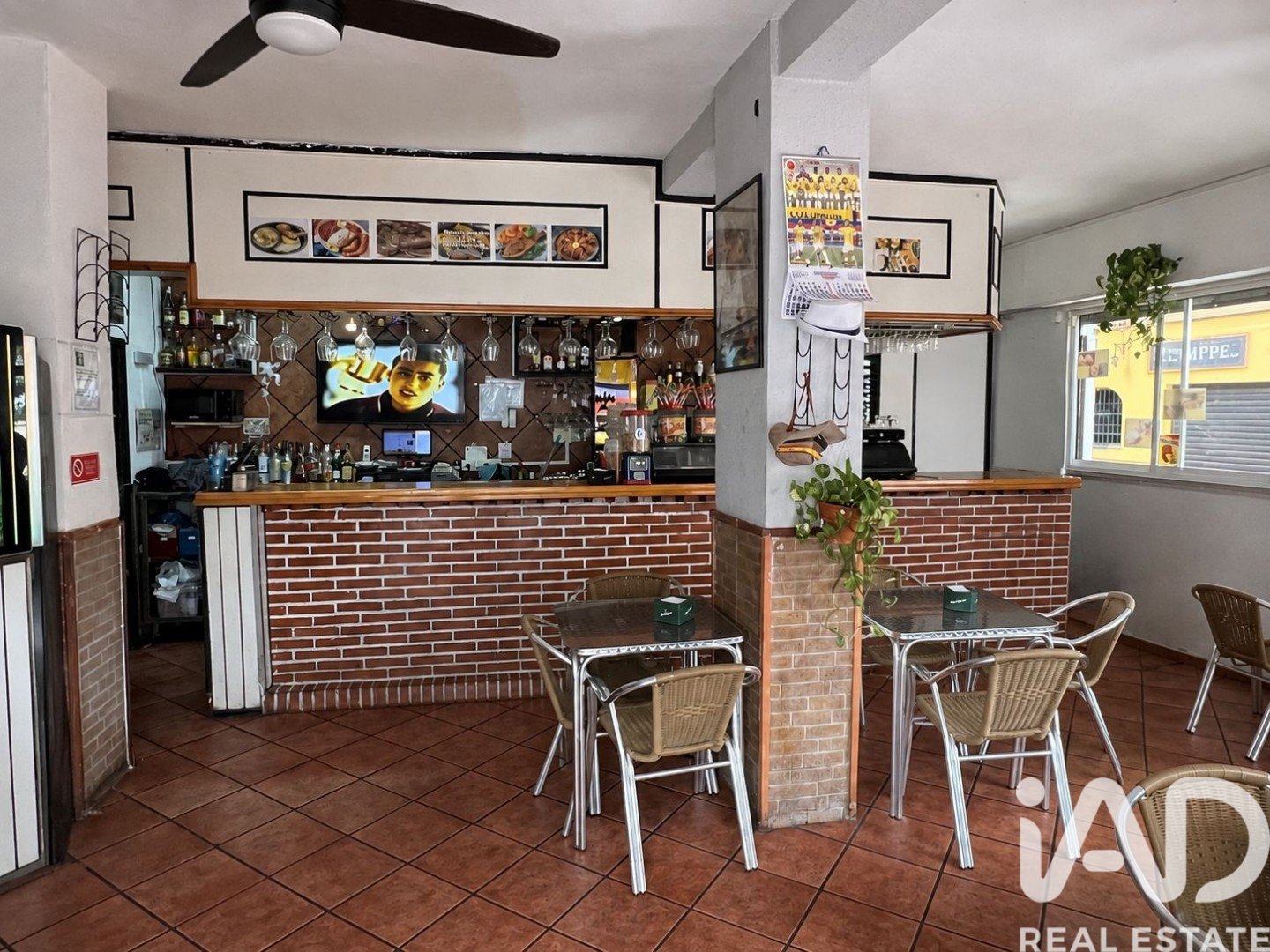 Commercial property à Malaga, Espagne 2 chambres, 69 m2 No. 172341