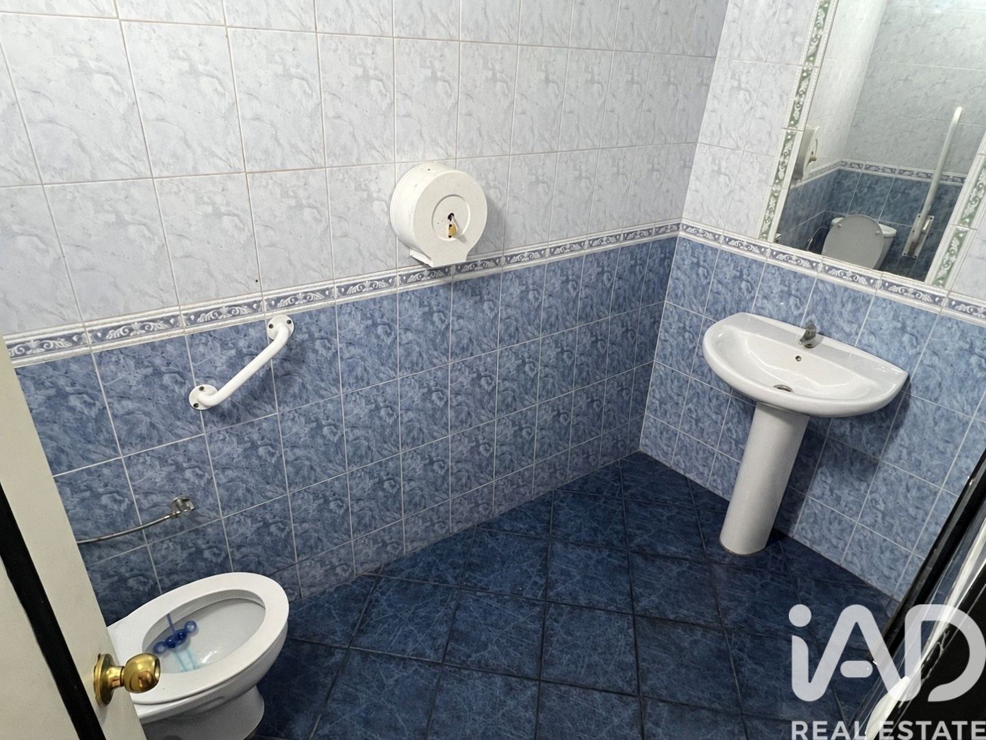 Commercial property à Malaga, Espagne 2 chambres, 69 m2 No. 172341