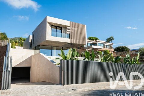 House à vendre à Teia, Barcelona, Espagne, 4 chambres, 611 m2 No. 172339 - photo 24