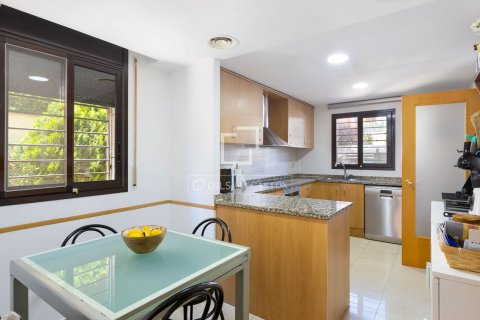 Villa in vendita a Cabrils, Barcelona, Spagna 5 camere da letto, 271 mq. N° 193672 - foto 6