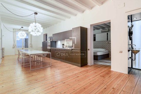 Apartamento en venta en Barcelona, España 2 dormitorios, 144 m2 No. 193674 - foto 10