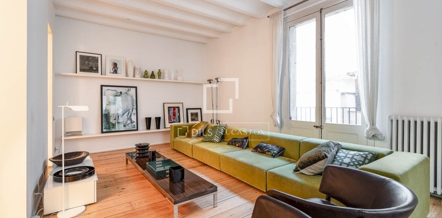 Apartamento en Barcelona, España 2 dormitorios, 144 m2 No. 193674