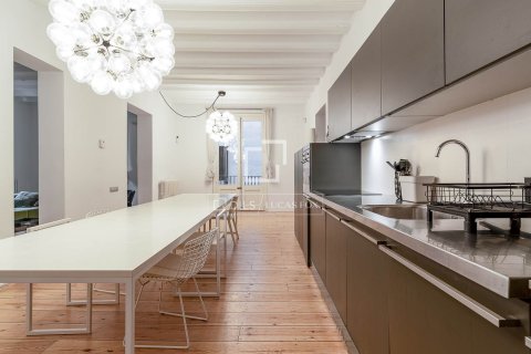 Apartamento en venta en Barcelona, España 2 dormitorios, 144 m2 No. 193674 - foto 9
