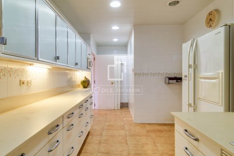 Apartamento en venta en Barcelona, España 4 dormitorios, 144 m2 No. 193673 - foto 22