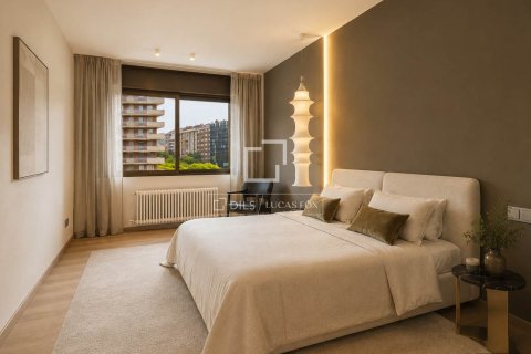 Apartamento en venta en Barcelona, España 4 dormitorios, 144 m2 No. 193673 - foto 6