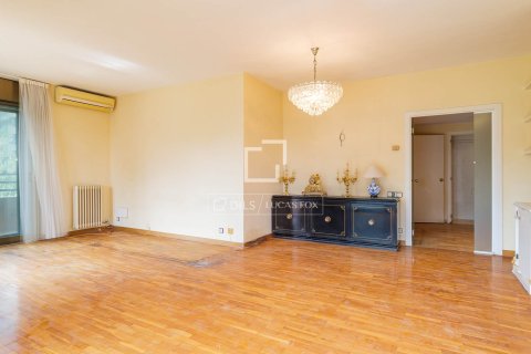 Apartamento en venta en Barcelona, España 4 dormitorios, 144 m2 No. 193673 - foto 9