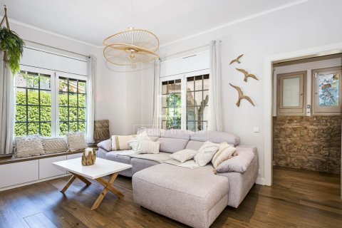 Villa for sale in Castelldefels, Barcelona, Spain 3 bedrooms, 163 sq.m. No. 193675 - photo 6