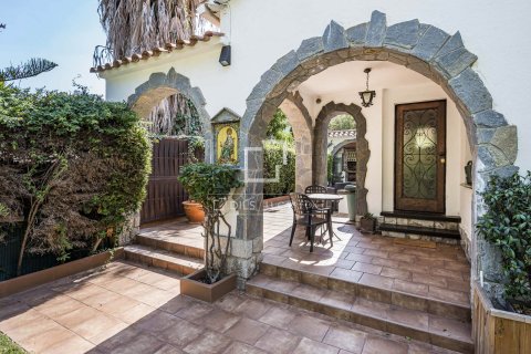 Villa for sale in Castelldefels, Barcelona, Spain 3 bedrooms, 163 sq.m. No. 193675 - photo 30