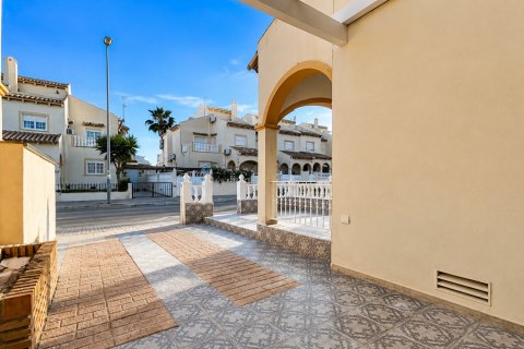 Apartamento en venta en Alicante, España 2 dormitorios, 72 m2 No. 189532 - foto 3