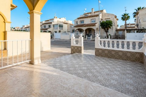 Apartamento en venta en Alicante, España 2 dormitorios, 72 m2 No. 189532 - foto 5