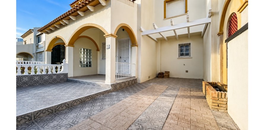 Apartamento en Alicante, España 2 dormitorios, 72 m2 No. 189532