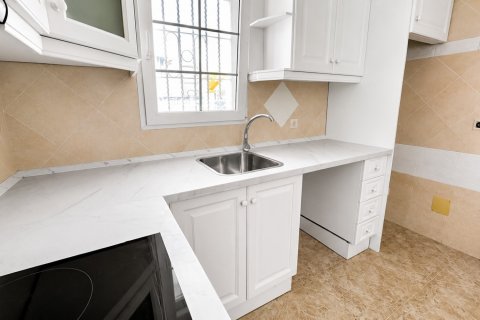 Apartamento en venta en Alicante, España 2 dormitorios, 72 m2 No. 189532 - foto 9