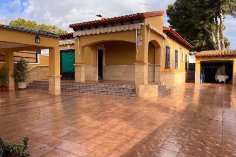 Kamienica w Punta Prima, Alicante, Hiszpania 3 sypialnie, nr 189533 – zdjęcie 3