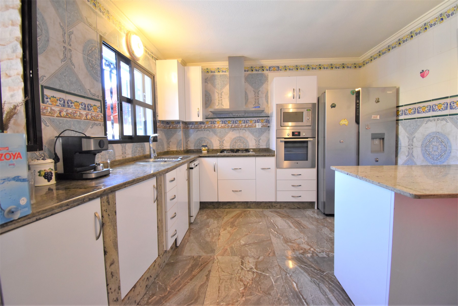 Вилла в Аликанте, Испания 4 спальни, 325м2 №146570