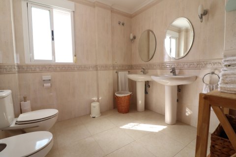 Продажа виллы в Альгорфа, Аликанте, Испания 3 спальни, 216м2 №146572 - фото 10