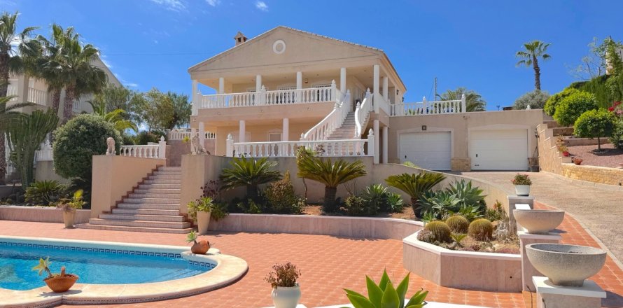 Вилла в Альгорфа, Аликанте, Испания 3 спальни, 216м2 №146572