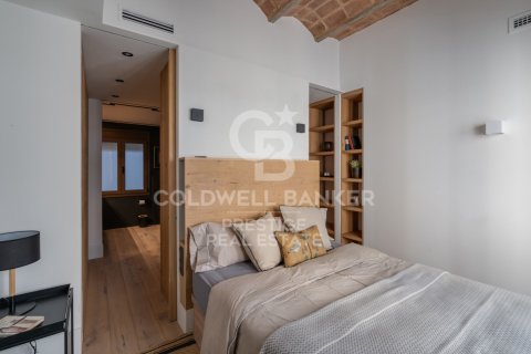 Apartment for sale in Barcelona, Spain 3 bedrooms, 123 sq.m. No. 160124 - photo 5