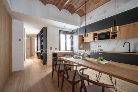 Huoneisto Barcelona, Espanja 3 makuuhuonetta, 123 m2 No. 160124