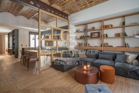 Apartment for sale in Barcelona, Spain 3 bedrooms, 123 sq.m. No. 160124 - photo 3