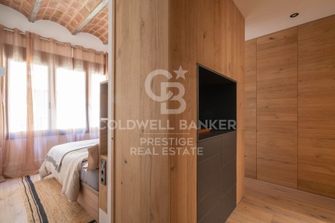 Apartment for sale in Barcelona, Spain 3 bedrooms, 123 sq.m. No. 160124 - photo 14
