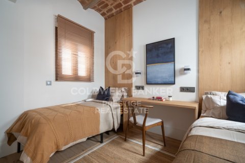 Huoneisto myytävänä Barcelona, Espanja, 3 makuuhuonetta, 123 m2 No. 160124 - kuva 8