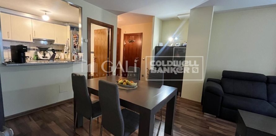 Apartamento en Principado De Andorra (Ninguna Poblacion Tiene C.P.), Lérida, España 2 dormitorios, 76 m2 No. 160125