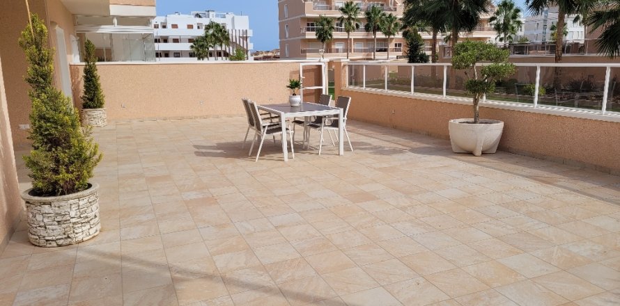 Apartment à Torre de la Horadada, Alicante, Espagne 3 chambres, 93 m2 No. 145612
