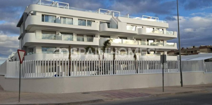 Apartment in Orihuela, Alicante, Spain 2 bedrooms, 77 sq.m. No. 161100