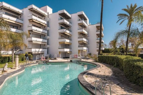 Продажа квартиры в Ситжес, Барселона, Испания 2 спальни, 64м2 №161747 - фото 4