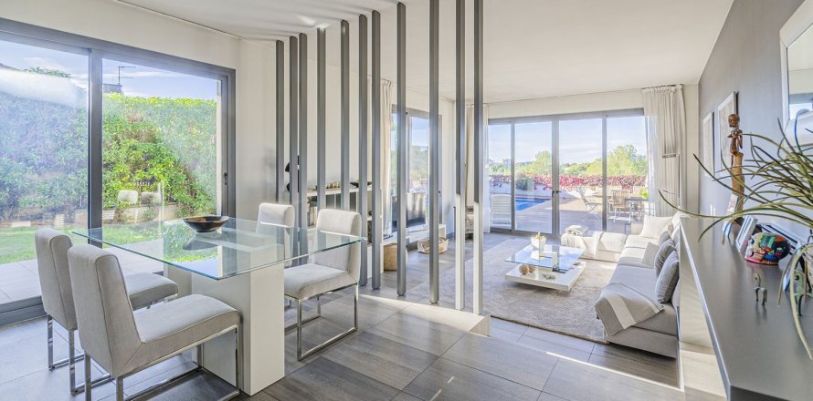 Дом в Ситжес, Барселона, Испания 5 спален, 494м2 №161752