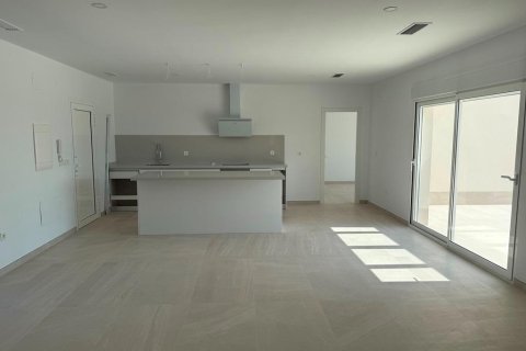 Villa en venta en Pinoso, Alicante, España 3 dormitorios, 120 m2 No. 170618 - foto 5
