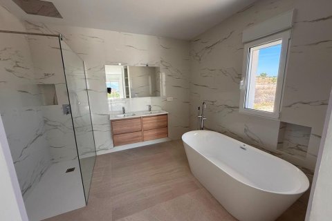 Villa en venta en Pinoso, Alicante, España 3 dormitorios, 120 m2 No. 170618 - foto 6