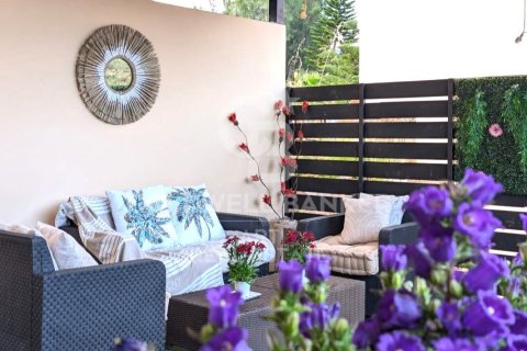 Villa à vendre à Benahavis, Malaga, Espagne, 4 chambres, 285 m2 No. 157968 - photo 2