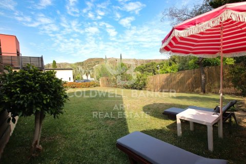 Villa for sale in Benahavis, Malaga, Spain 4 bedrooms, 285 sq.m. No. 157968 - photo 12