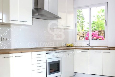 Villa in vendita a Benahavis, Malaga, Spagna 4 camere da letto, 285 mq. N° 157968 - foto 8
