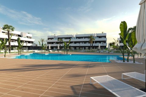Penthouse for sale in Guardamar del Segura, Alicante, Spain 2 bedrooms, 80 sq.m. No. 187327 - photo 14