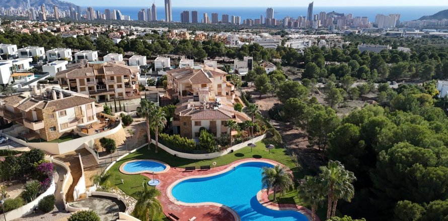 Apartment à Finestrat, Alicante, Espagne 2 chambres, 95 m2 No. 147121