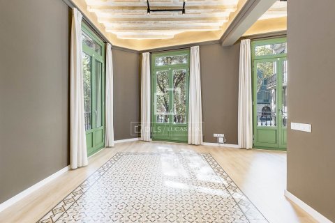 Apartamento en Barcelona, España 3 dormitorios, 139 m2 No. 150644