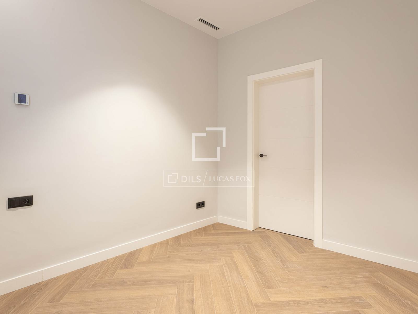 Apartment in Barcelona, Spain 2 bedrooms, 77 sq.m. No. 150645