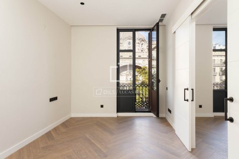 Apartment à vendre à Barcelona, Espagne, 2 chambres, 77 m2 No. 150645 - photo 5