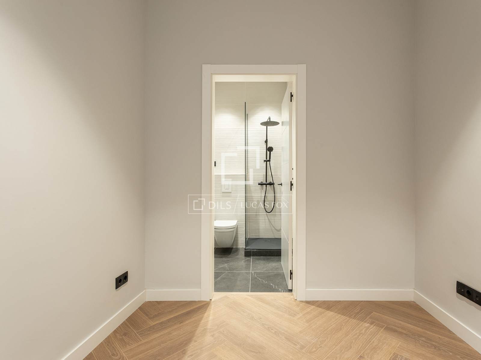 Apartment in Barcelona, Spain 2 bedrooms, 77 sq.m. No. 150645