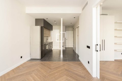 Apartment à vendre à Barcelona, Espagne, 2 chambres, 77 m2 No. 150645 - photo 11