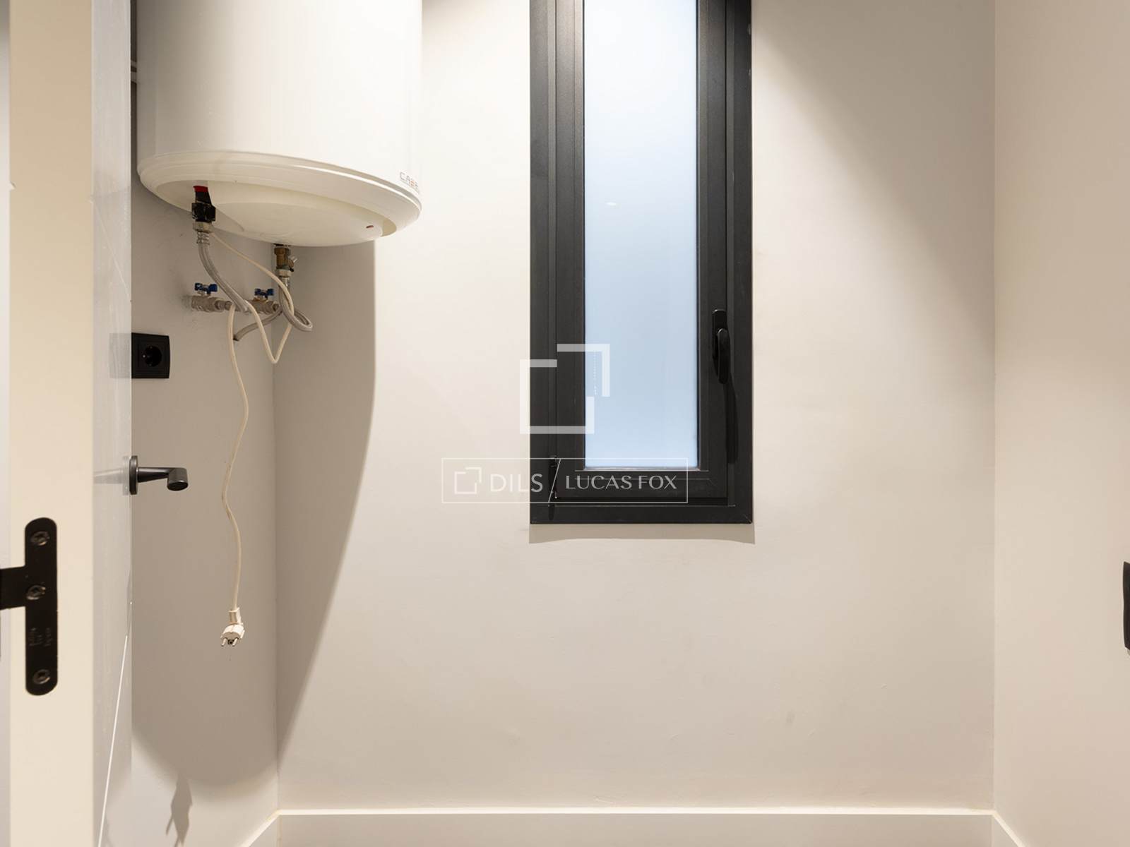 Apartment in Barcelona, Spain 2 bedrooms, 77 sq.m. No. 150645