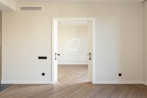 Apartment à vendre à Barcelona, Espagne, 2 chambres, 77 m2 No. 150645 - photo 3