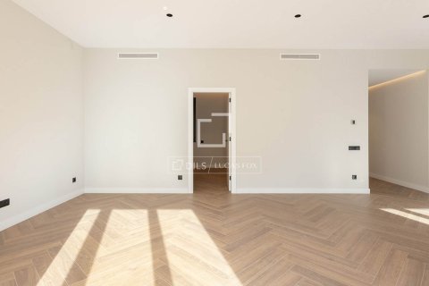 Apartamento en venta en Barcelona, España 3 dormitorios, 156 m2 No. 150643 - foto 15