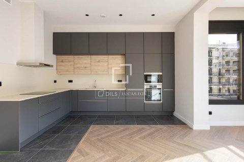 Apartamento en venta en Barcelona, España 3 dormitorios, 156 m2 No. 150643 - foto 6